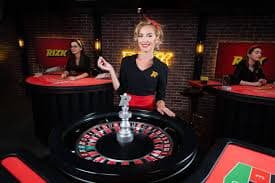 Pengguna menikmati akses sports betting yang aman dan lengkap melalui perangkat modern